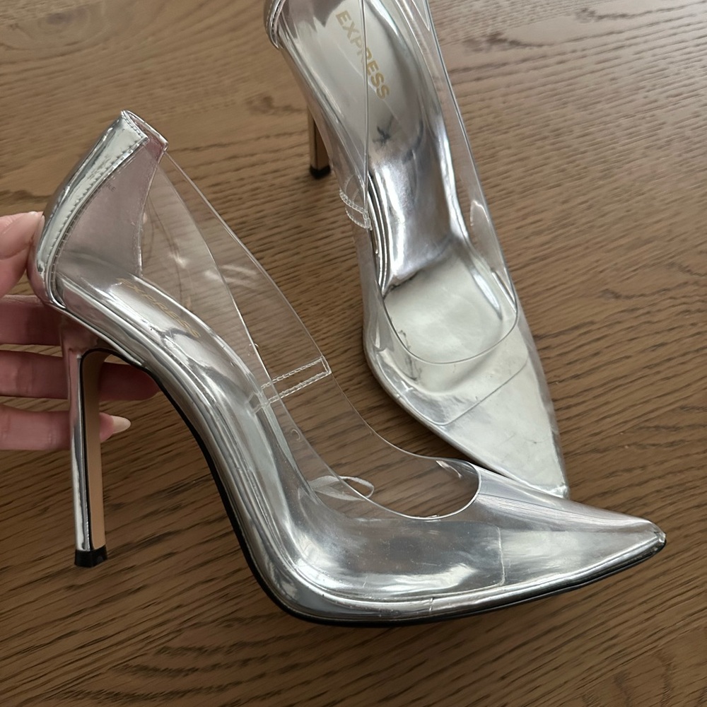 EXPRESS Classic Clear Pointed Toe Pumps women’s size 9 but run like a true 8